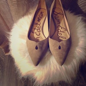 Sam Edelman tan suede flats